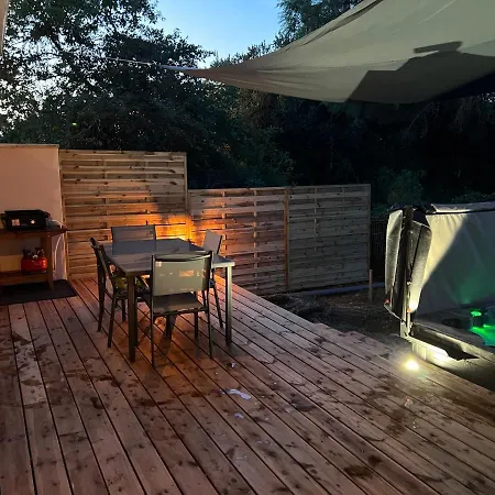 Casa vacanze Maison Vue Sur Vignes Avec Spa Jacuzzi Privatif *