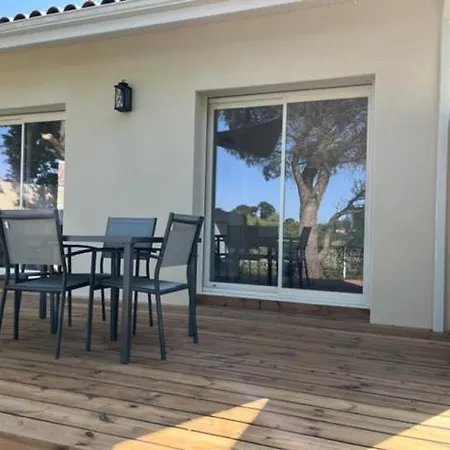 Casa vacanze Maison Vue Sur Vignes Avec Spa Jacuzzi Privatif Cussac-Fort-Medoc